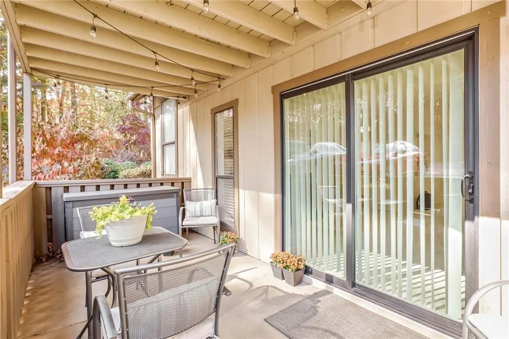 1302 Woodcliff Drive, Atlanta, Georgia 30350, 1 Bedroom Bedrooms, ,1 BathroomBathrooms,Residential,Sold,1302 Woodcliff Drive,7490568