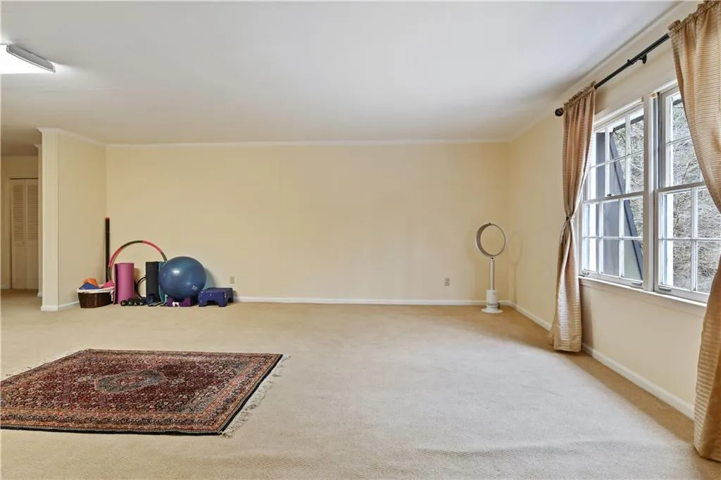 2909 Spalding Drive, Sandy Springs, Georgia 30350, 5 Bedrooms Bedrooms, ,3 BathroomsBathrooms,Residential,Sold,2909 Spalding Drive,6831582