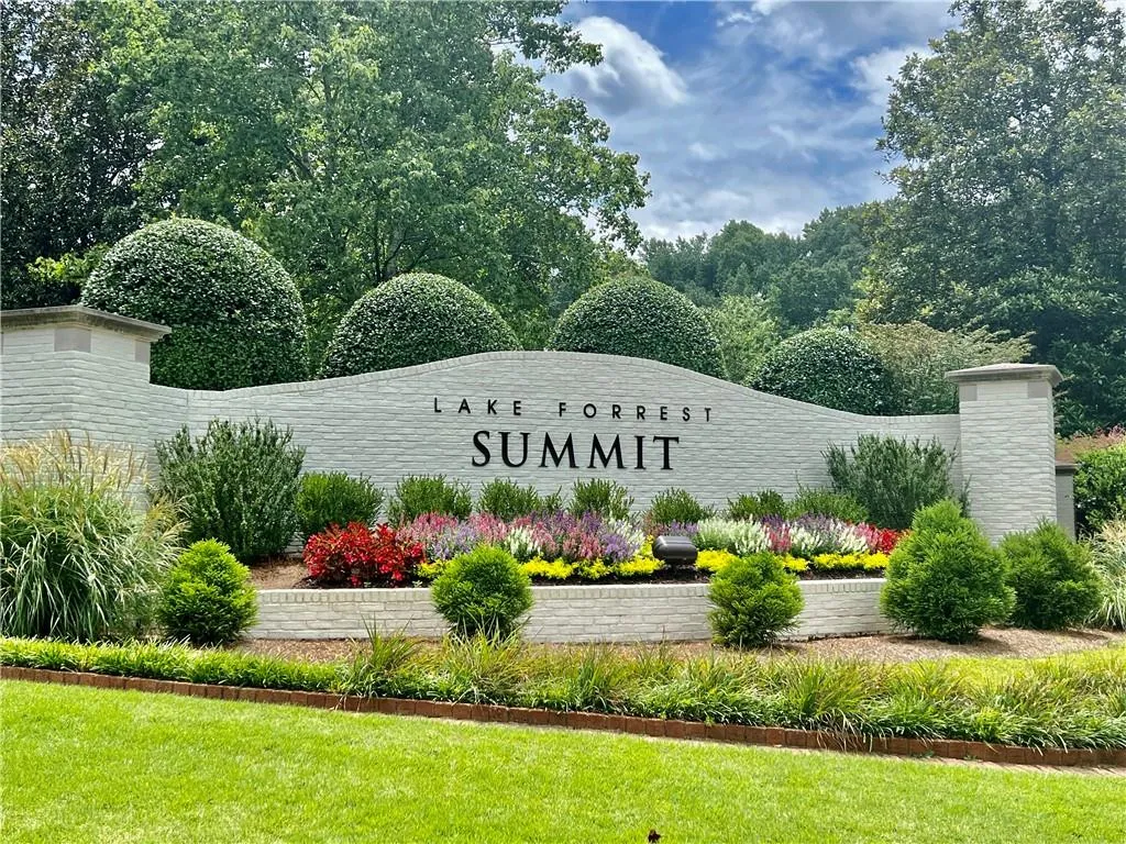 235 Lake Summit View, Atlanta, Georgia 30342, 5 Bedrooms Bedrooms, ,5 BathroomsBathrooms,Residential,Sold,235 Lake Summit View,7252500