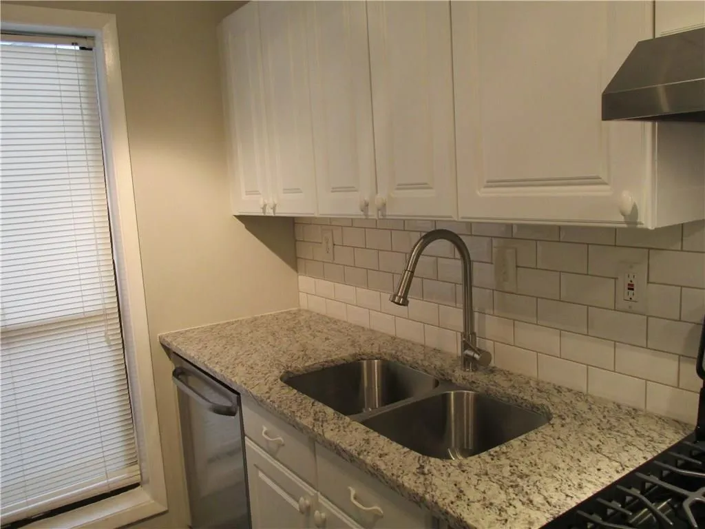 508 Woodcliff Drive Unit 508, Atlanta, Georgia 30350, 2 Bedrooms Bedrooms, ,1 BathroomBathrooms,Residential,Sold,508 Woodcliff Drive Unit 508,5926161