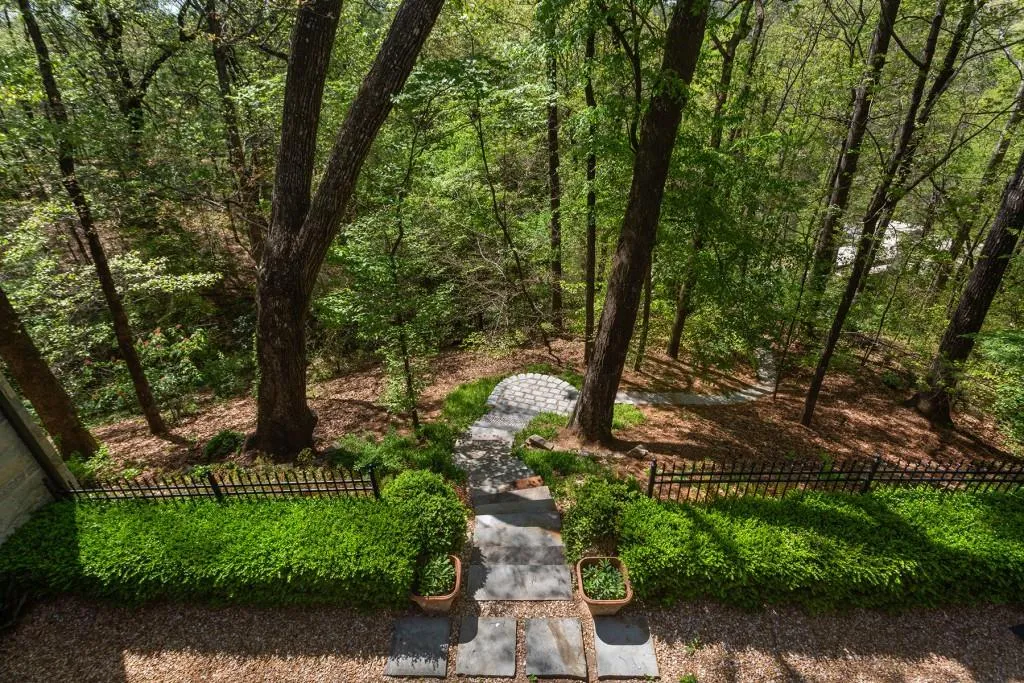 6 Powers Chase Circle, Sandy Springs, Georgia 30327, 4 Bedrooms Bedrooms, ,4 BathroomsBathrooms,Residential,Sold,6 Powers Chase Circle,6894293