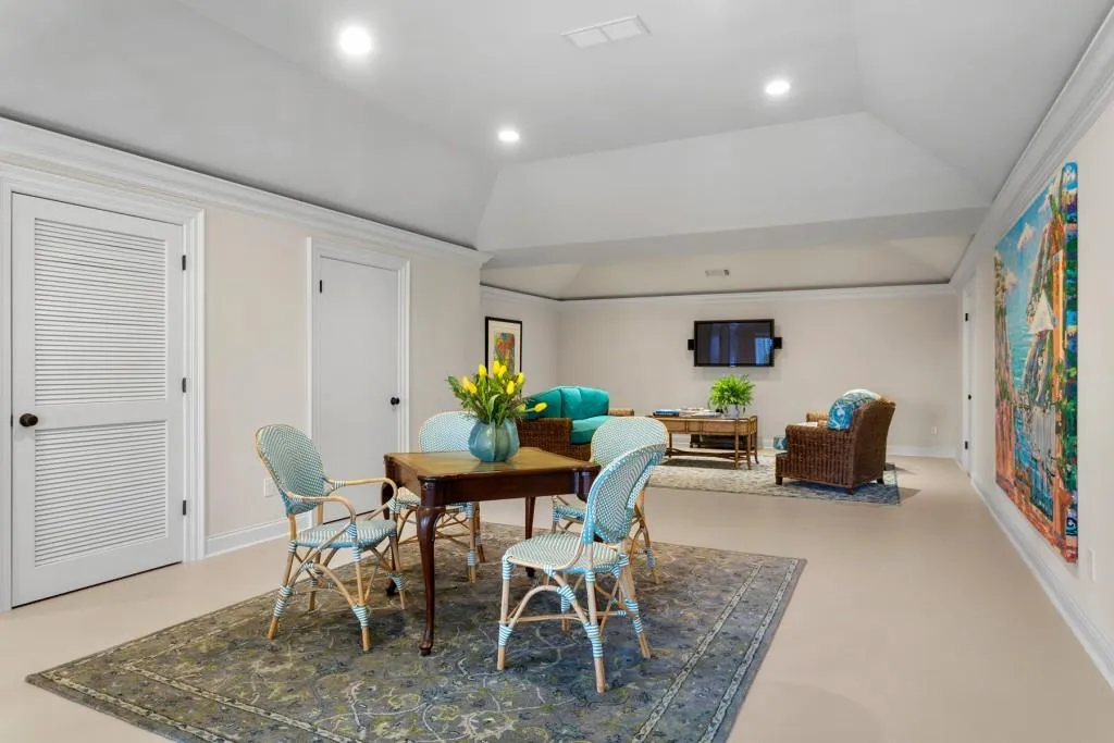 6 Powers Chase Circle, Sandy Springs, Georgia 30327, 4 Bedrooms Bedrooms, ,4 BathroomsBathrooms,Residential,Sold,6 Powers Chase Circle,6894293
