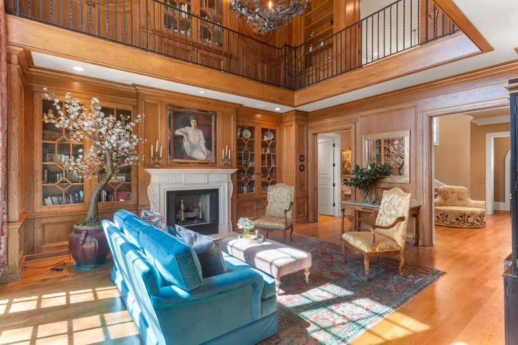 6 Powers Chase Circle, Sandy Springs, Georgia 30327, 4 Bedrooms Bedrooms, ,4 BathroomsBathrooms,Residential,Sold,6 Powers Chase Circle,6894293