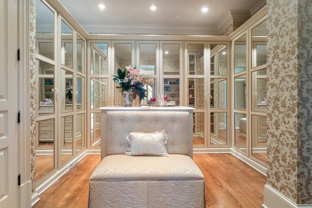 6 Powers Chase Circle, Sandy Springs, Georgia 30327, 4 Bedrooms Bedrooms, ,4 BathroomsBathrooms,Residential,Sold,6 Powers Chase Circle,6894293