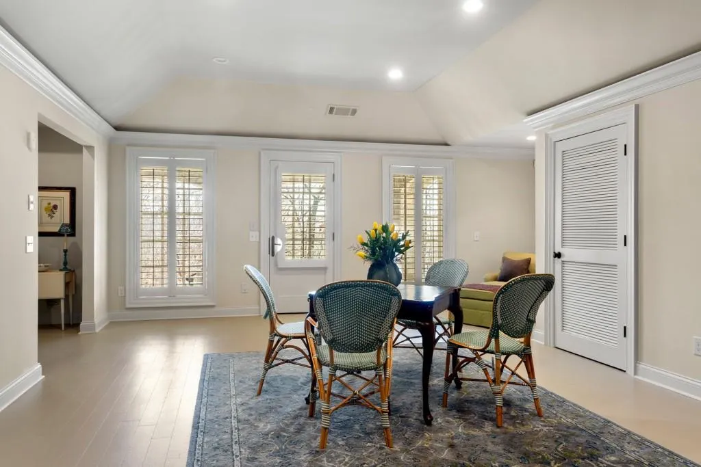 6 Powers Chase Circle, Sandy Springs, Georgia 30327, 4 Bedrooms Bedrooms, ,4 BathroomsBathrooms,Residential,Sold,6 Powers Chase Circle,6894293