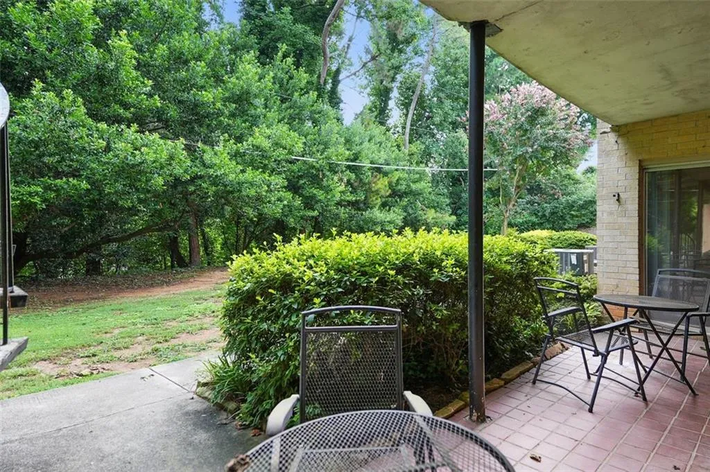 5400 Roswell Road Unit N6, Sandy Springs, Georgia 30342, 2 Bedrooms Bedrooms, ,2 BathroomsBathrooms,Residential,Sold,5400 Roswell Road Unit N6,7083919 5400 Roswell Road Unit N6, Sandy Springs, Georgia 30342, 2 Bedrooms Bedrooms, ,2 BathroomsBathrooms,Residential,Sold,5400 Roswell Road Unit N6,7083919