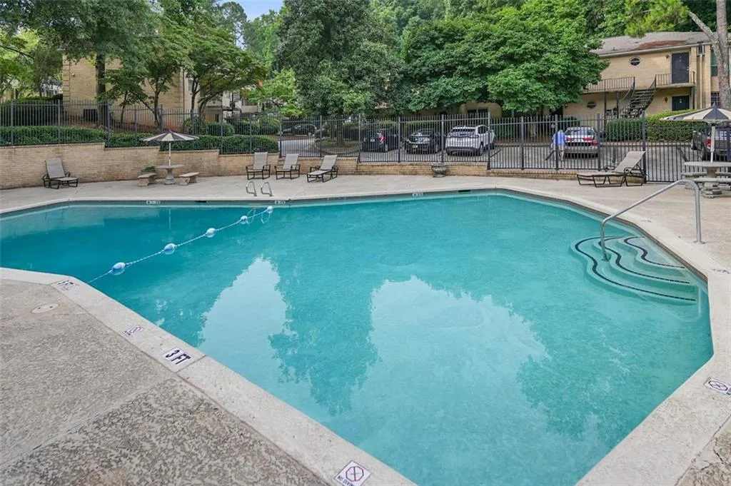 5400 Roswell Road Unit N6, Sandy Springs, Georgia 30342, 2 Bedrooms Bedrooms, ,2 BathroomsBathrooms,Residential,Sold,5400 Roswell Road Unit N6,7083919 5400 Roswell Road Unit N6, Sandy Springs, Georgia 30342, 2 Bedrooms Bedrooms, ,2 BathroomsBathrooms,Residential,Sold,5400 Roswell Road Unit N6,7083919