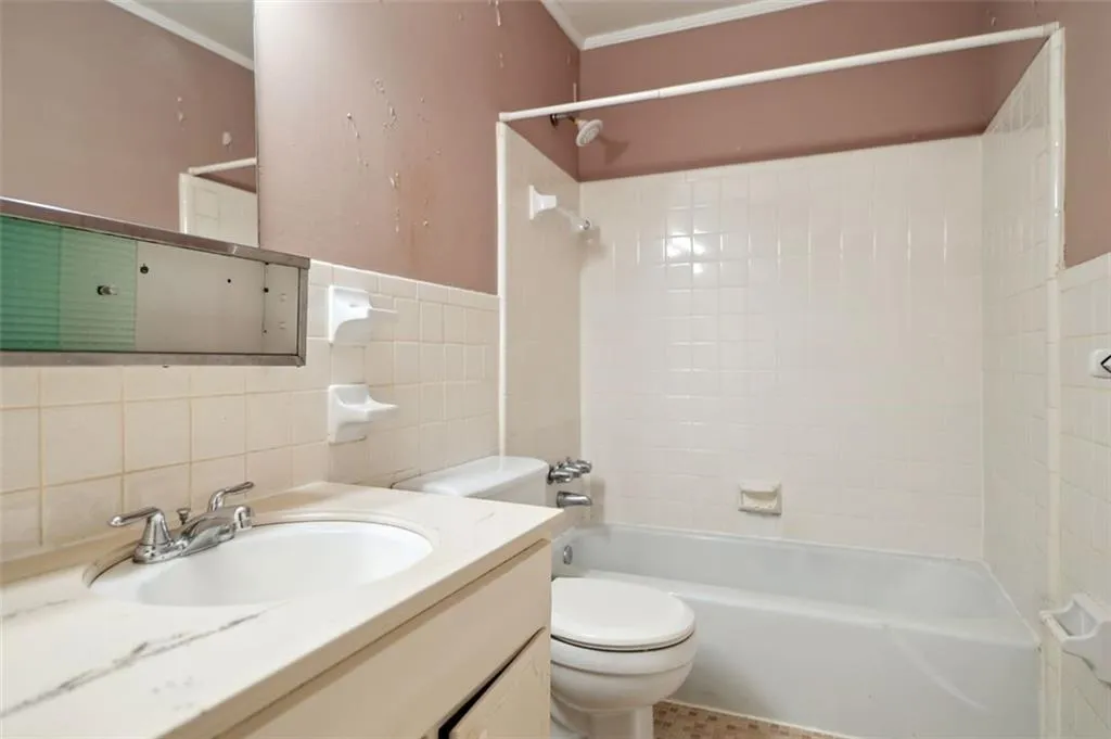 5400 Roswell Road Unit N6, Sandy Springs, Georgia 30342, 2 Bedrooms Bedrooms, ,2 BathroomsBathrooms,Residential,Sold,5400 Roswell Road Unit N6,7083919 5400 Roswell Road Unit N6, Sandy Springs, Georgia 30342, 2 Bedrooms Bedrooms, ,2 BathroomsBathrooms,Residential,Sold,5400 Roswell Road Unit N6,7083919