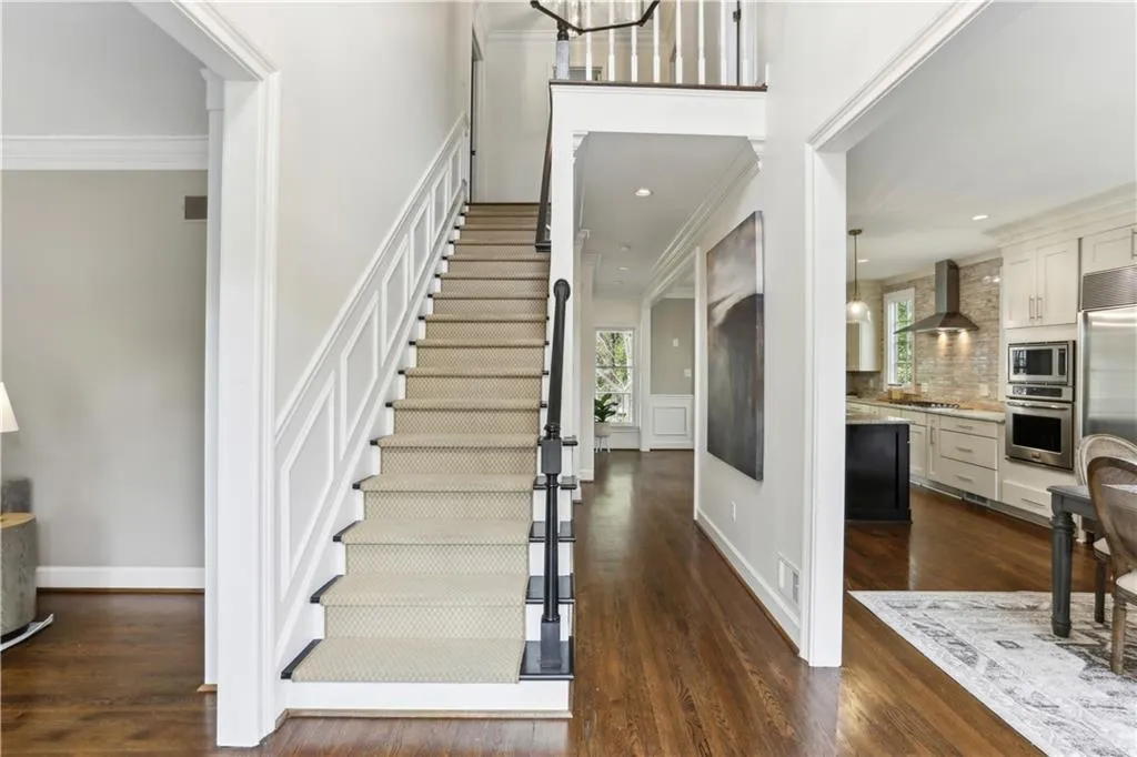 44 Pointe Terrace Se, Atlanta, Georgia 30339, 4 Bedrooms Bedrooms, ,2 BathroomsBathrooms,Residential,For Sale,44 Pointe Terrace Se,7549266