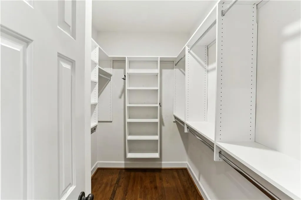 44 Pointe Terrace Se, Atlanta, Georgia 30339, 4 Bedrooms Bedrooms, ,2 BathroomsBathrooms,Residential,For Sale,44 Pointe Terrace Se,7549266