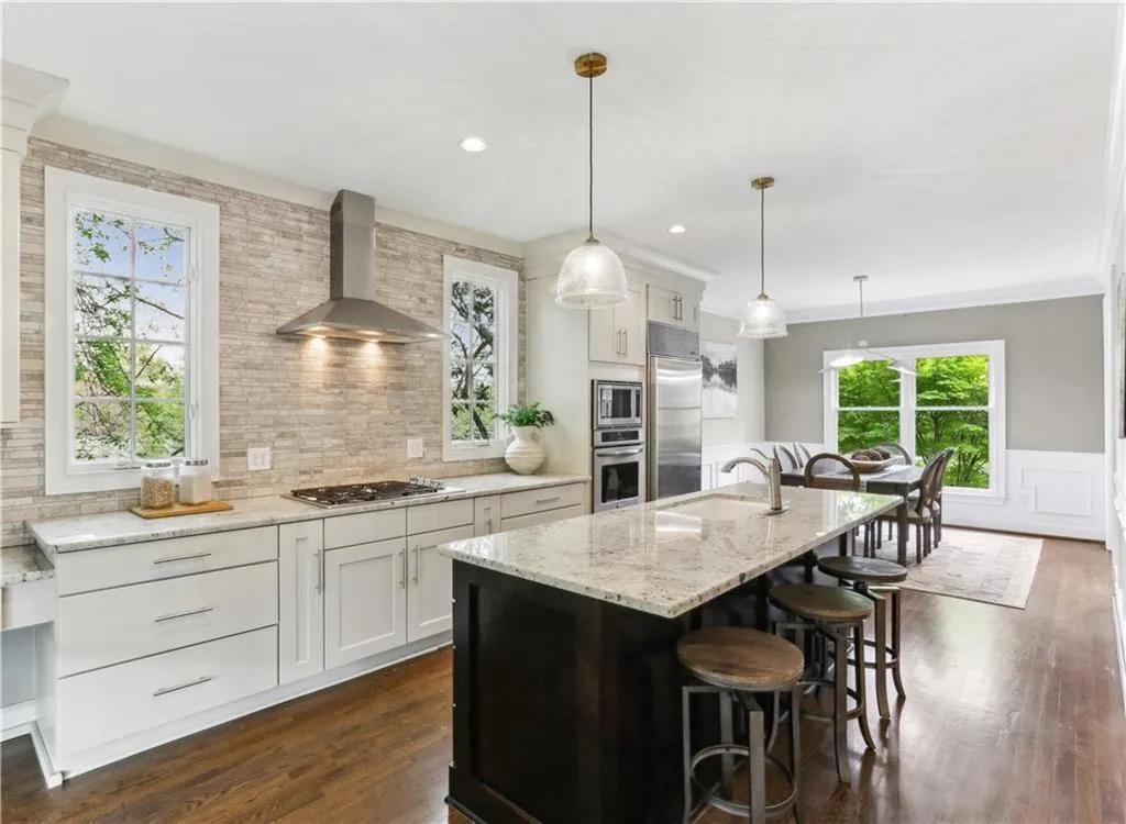44 Pointe Terrace Se, Atlanta, Georgia 30339, 4 Bedrooms Bedrooms, ,2 BathroomsBathrooms,Residential,For Sale,44 Pointe Terrace Se,7549266