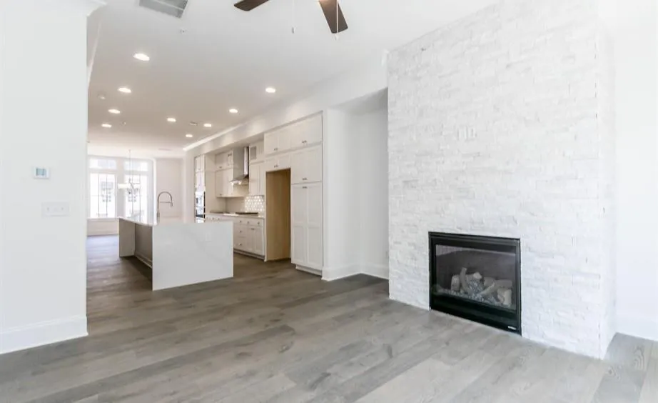 6649 Encore Boulevard Unit 86, Sandy Springs, Georgia 30328, 2 Bedrooms Bedrooms, ,3 BathroomsBathrooms,Residential,Sold,6649 Encore Boulevard Unit 86,6517495