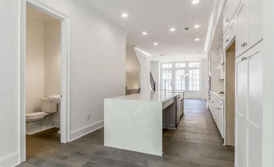 6649 Encore Boulevard Unit 86, Sandy Springs, Georgia 30328, 2 Bedrooms Bedrooms, ,3 BathroomsBathrooms,Residential,Sold,6649 Encore Boulevard Unit 86,6517495