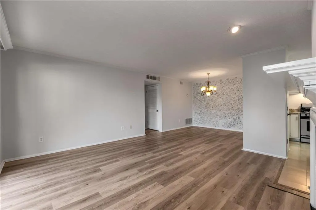 707 Woodcliff Drive, Atlanta, Georgia 30350, 1 Bedroom Bedrooms, ,1 BathroomBathrooms,Residential,For Sale,707 Woodcliff Drive,7532500