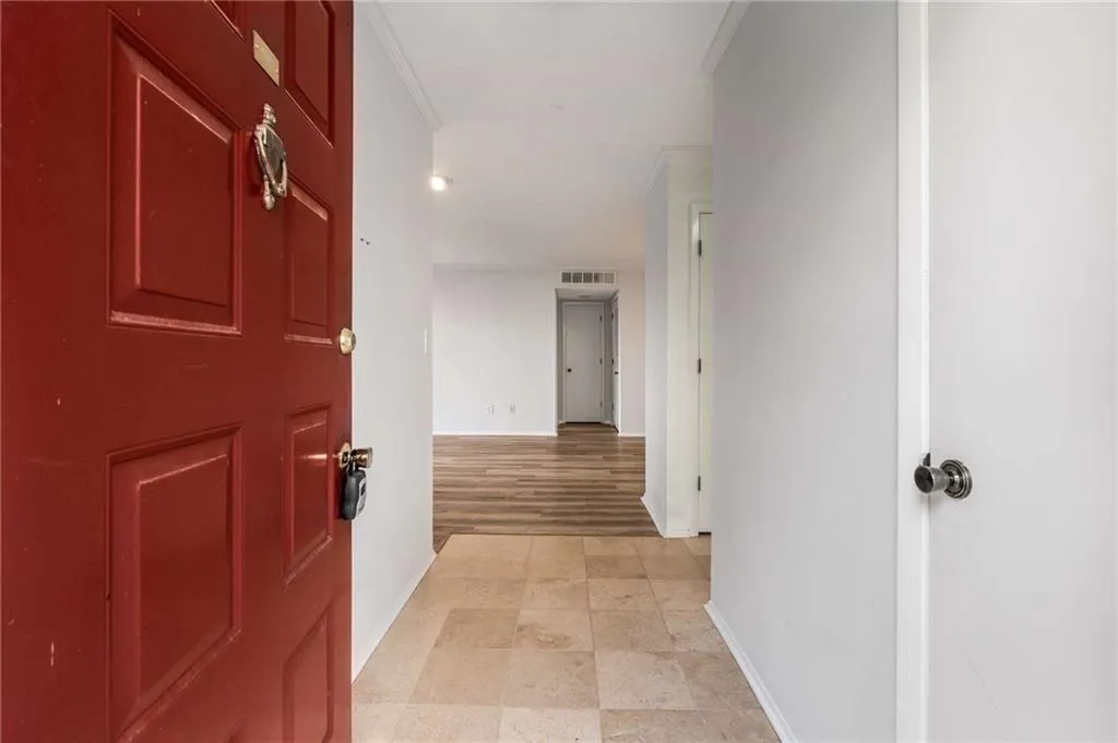 707 Woodcliff Drive, Atlanta, Georgia 30350, 1 Bedroom Bedrooms, ,1 BathroomBathrooms,Residential,For Sale,707 Woodcliff Drive,7532500