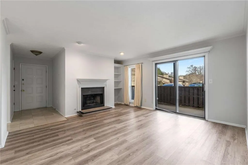 707 Woodcliff Drive, Atlanta, Georgia 30350, 1 Bedroom Bedrooms, ,1 BathroomBathrooms,Residential,For Sale,707 Woodcliff Drive,7532500