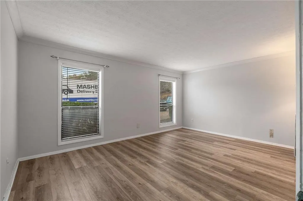 707 Woodcliff Drive, Atlanta, Georgia 30350, 1 Bedroom Bedrooms, ,1 BathroomBathrooms,Residential,For Sale,707 Woodcliff Drive,7532500