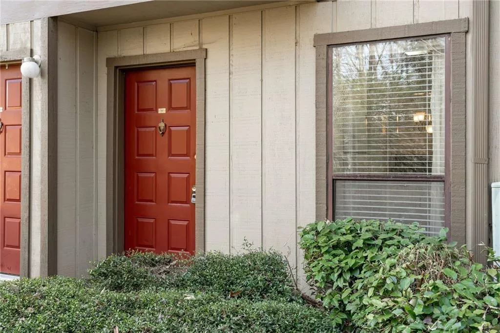 707 Woodcliff Drive, Atlanta, Georgia 30350, 1 Bedroom Bedrooms, ,1 BathroomBathrooms,Residential,For Sale,707 Woodcliff Drive,7532500
