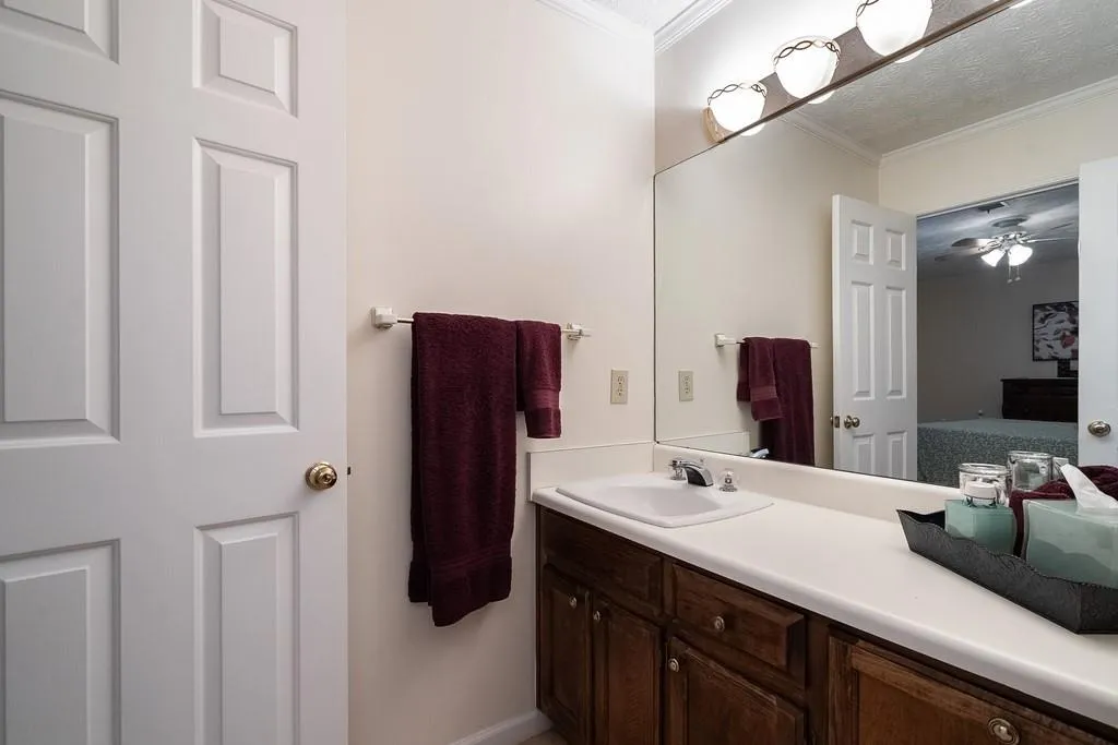 7150 Cherry Bluff Drive, Sandy Springs, Georgia 30350, 3 Bedrooms Bedrooms, ,3 BathroomsBathrooms,Residential,Sold,7150 Cherry Bluff Drive,6793789