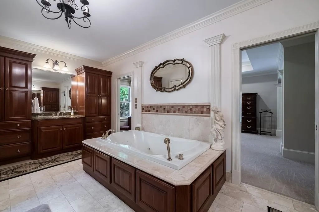 7150 Cherry Bluff Drive, Sandy Springs, Georgia 30350, 3 Bedrooms Bedrooms, ,3 BathroomsBathrooms,Residential,Sold,7150 Cherry Bluff Drive,6793789