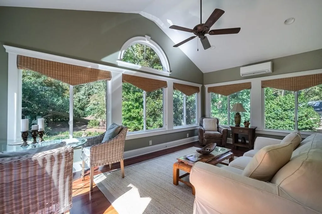 7150 Cherry Bluff Drive, Sandy Springs, Georgia 30350, 3 Bedrooms Bedrooms, ,3 BathroomsBathrooms,Residential,Sold,7150 Cherry Bluff Drive,6793789