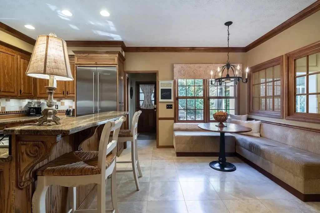 7150 Cherry Bluff Drive, Sandy Springs, Georgia 30350, 3 Bedrooms Bedrooms, ,3 BathroomsBathrooms,Residential,Sold,7150 Cherry Bluff Drive,6793789