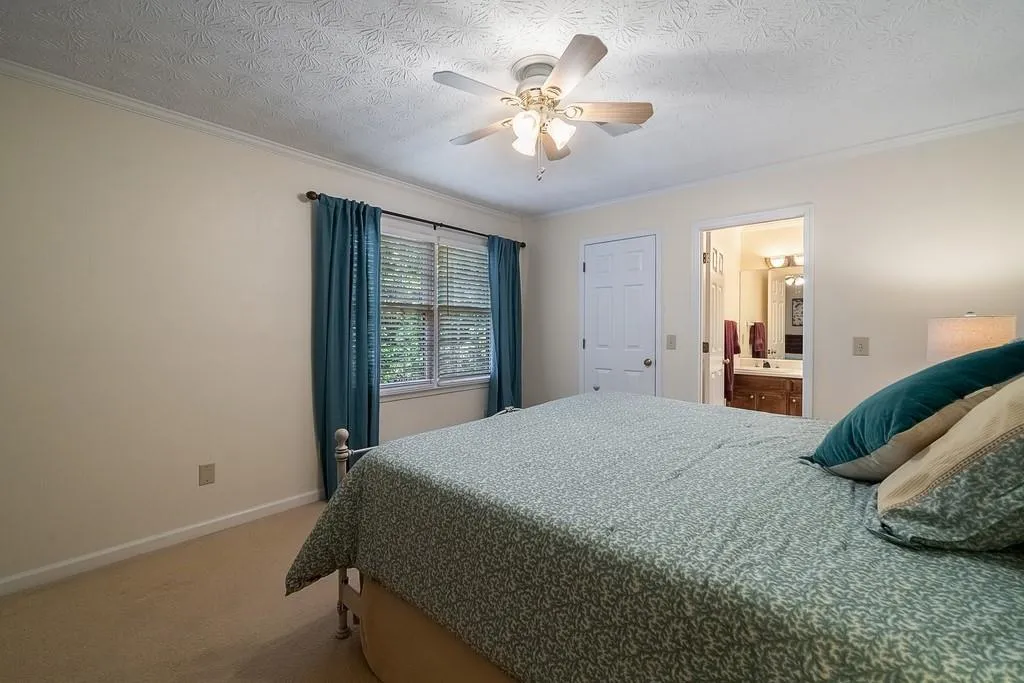 7150 Cherry Bluff Drive, Sandy Springs, Georgia 30350, 3 Bedrooms Bedrooms, ,3 BathroomsBathrooms,Residential,Sold,7150 Cherry Bluff Drive,6793789