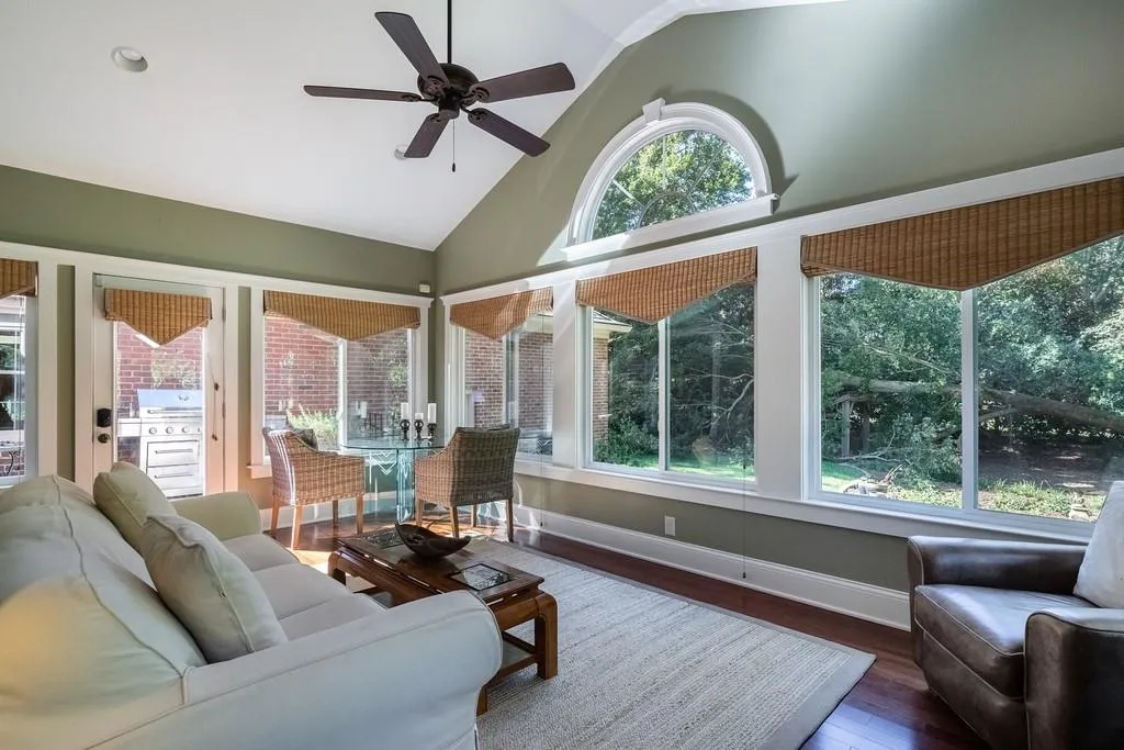 7150 Cherry Bluff Drive, Sandy Springs, Georgia 30350, 3 Bedrooms Bedrooms, ,3 BathroomsBathrooms,Residential,Sold,7150 Cherry Bluff Drive,6793789