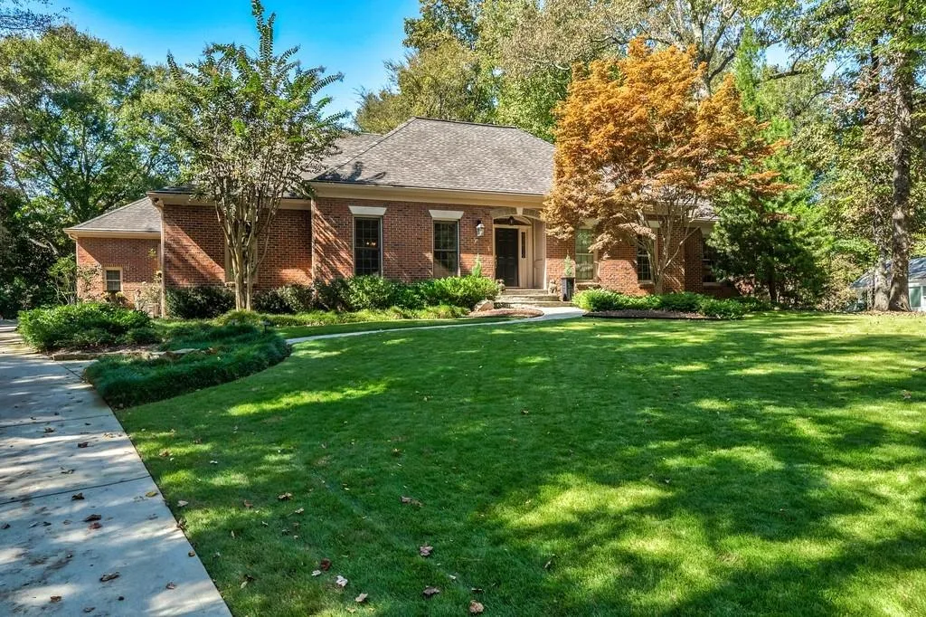 7150 Cherry Bluff Drive, Sandy Springs, Georgia 30350, 3 Bedrooms Bedrooms, ,3 BathroomsBathrooms,Residential,Sold,7150 Cherry Bluff Drive,6793789