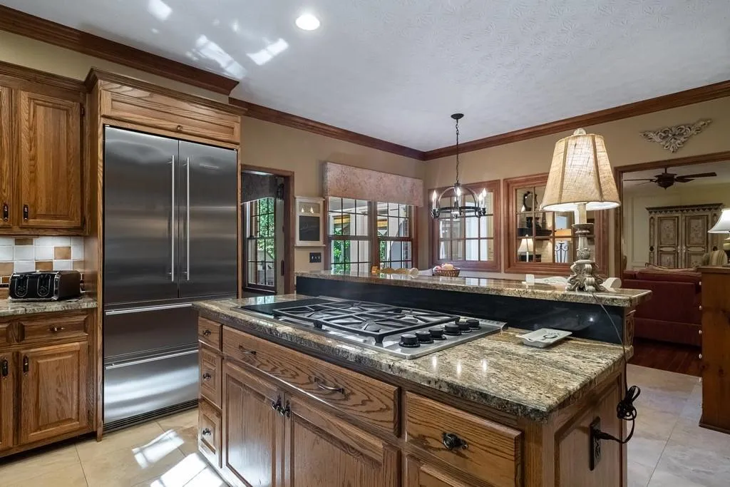 7150 Cherry Bluff Drive, Sandy Springs, Georgia 30350, 3 Bedrooms Bedrooms, ,3 BathroomsBathrooms,Residential,Sold,7150 Cherry Bluff Drive,6793789