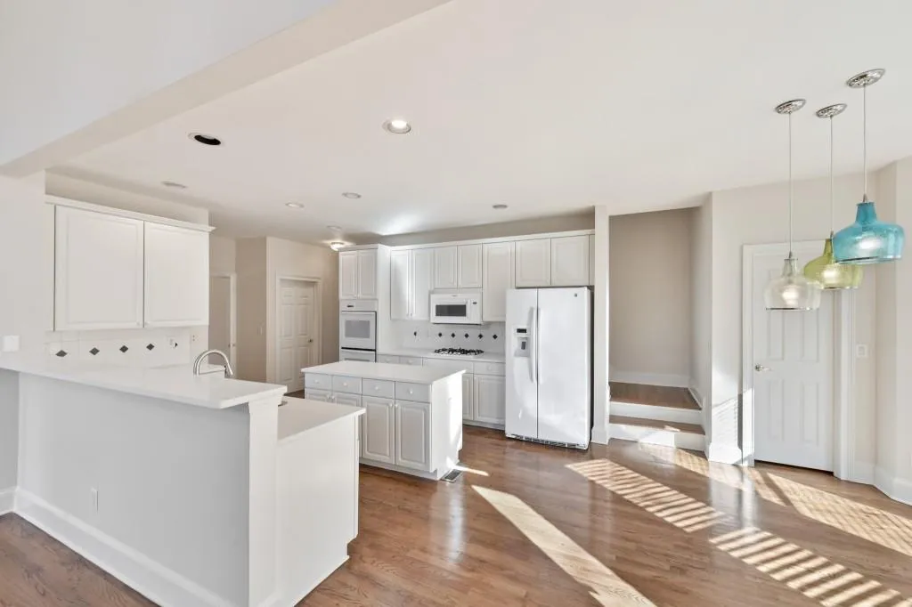 4580 Windsor Gate Court Ne, Sandy Springs, Georgia 30342, 5 Bedrooms Bedrooms, ,3 BathroomsBathrooms,Residential,Sold,4580 Windsor Gate Court Ne,6991265