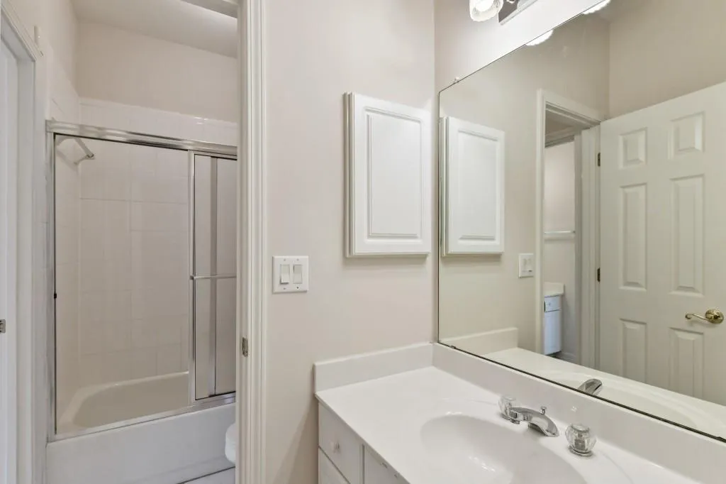 4580 Windsor Gate Court Ne, Sandy Springs, Georgia 30342, 5 Bedrooms Bedrooms, ,3 BathroomsBathrooms,Residential,Sold,4580 Windsor Gate Court Ne,6991265