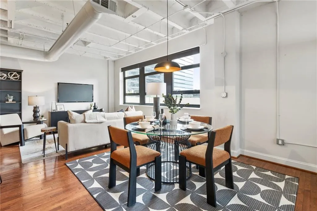 878 Peachtree Street Ne Unit 704, Atlanta, Georgia 30309, 2 Bedrooms Bedrooms, ,1 BathroomBathrooms,Residential,For Sale,878 Peachtree Street Ne Unit 704,7590209