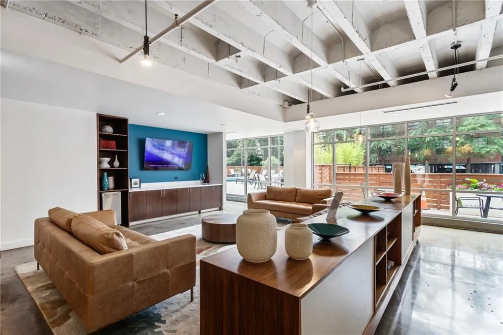 878 Peachtree Street Ne Unit 704, Atlanta, Georgia 30309, 2 Bedrooms Bedrooms, ,1 BathroomBathrooms,Residential,For Sale,878 Peachtree Street Ne Unit 704,7590209