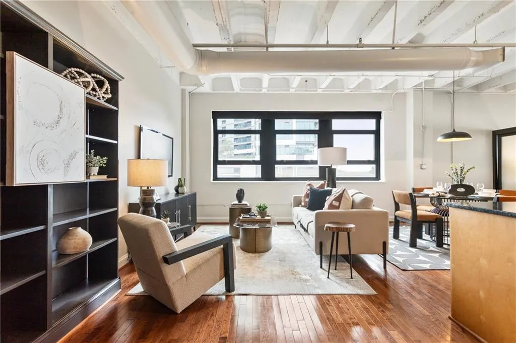 878 Peachtree Street Ne Unit 704, Atlanta, Georgia 30309, 2 Bedrooms Bedrooms, ,1 BathroomBathrooms,Residential,For Sale,878 Peachtree Street Ne Unit 704,7590209