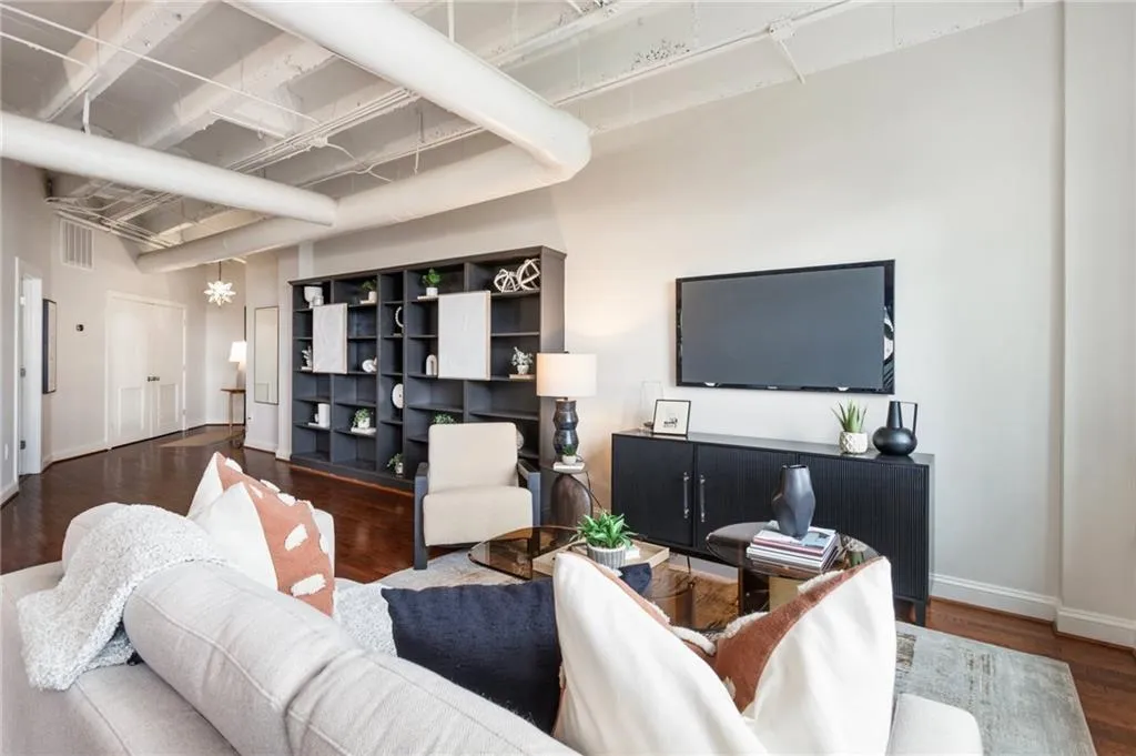 878 Peachtree Street Ne Unit 704, Atlanta, Georgia 30309, 2 Bedrooms Bedrooms, ,1 BathroomBathrooms,Residential,For Sale,878 Peachtree Street Ne Unit 704,7590209