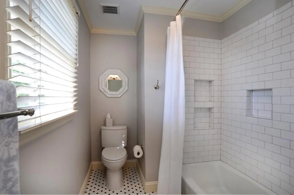5105 Baroque Circle, Atlanta, Georgia 30342, 5 Bedrooms Bedrooms, ,3 BathroomsBathrooms,Residential,Sold,5105 Baroque Circle,6680274
