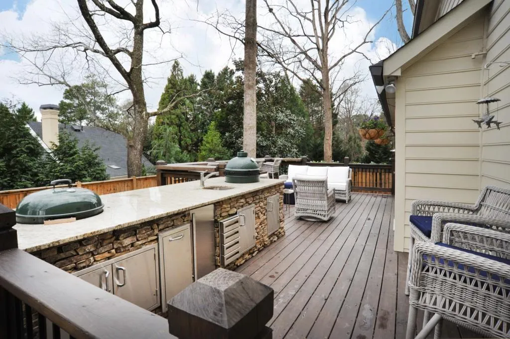 5105 Baroque Circle, Atlanta, Georgia 30342, 5 Bedrooms Bedrooms, ,3 BathroomsBathrooms,Residential,Sold,5105 Baroque Circle,6680274