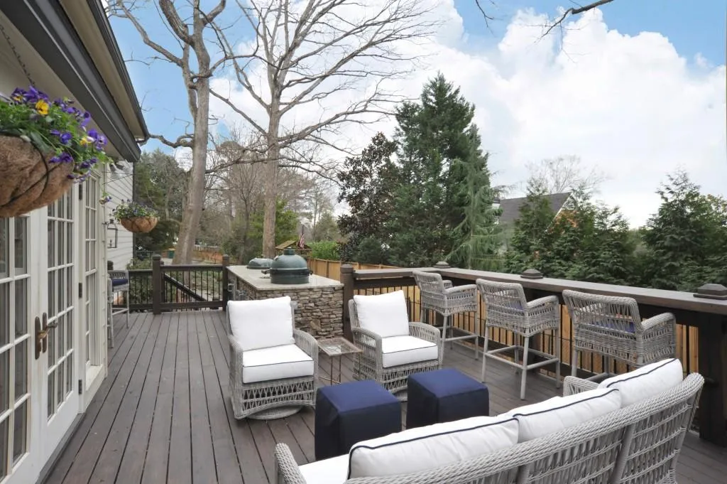 5105 Baroque Circle, Atlanta, Georgia 30342, 5 Bedrooms Bedrooms, ,3 BathroomsBathrooms,Residential,Sold,5105 Baroque Circle,6680274