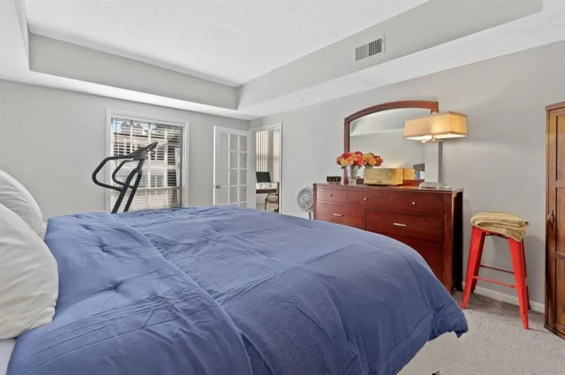 5555 Chemin De Vie, Sandy Springs, Georgia 30342, 2 Bedrooms Bedrooms, ,2 BathroomsBathrooms,Residential,Sold,5555 Chemin De Vie,6636731