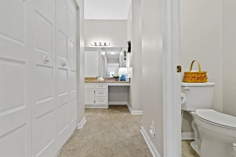 5555 Chemin De Vie, Sandy Springs, Georgia 30342, 2 Bedrooms Bedrooms, ,2 BathroomsBathrooms,Residential,Sold,5555 Chemin De Vie,6636731