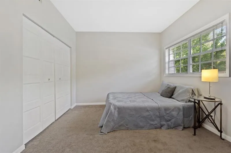 5555 Chemin De Vie, Sandy Springs, Georgia 30342, 2 Bedrooms Bedrooms, ,2 BathroomsBathrooms,Residential,Sold,5555 Chemin De Vie,6636731