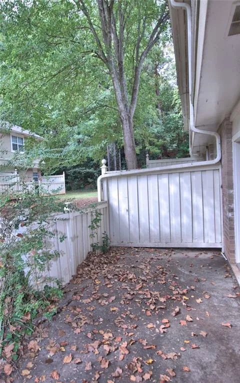 6900 Roswell Road Unit J1, Atlanta, Georgia 30328, 2 Bedrooms Bedrooms, ,2 BathroomsBathrooms,Residential,Sold,6900 Roswell Road Unit J1,5923296