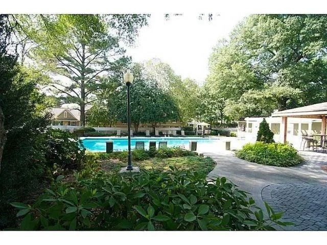 6900 Roswell Road Unit J1, Atlanta, Georgia 30328, 2 Bedrooms Bedrooms, ,2 BathroomsBathrooms,Residential,Sold,6900 Roswell Road Unit J1,5923296