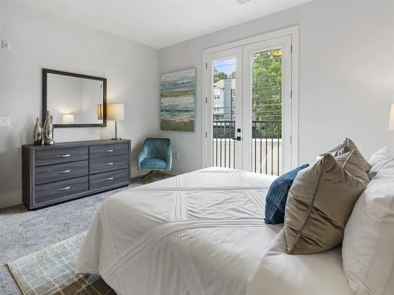 6890 Peachtree Dunwoody Road Unit 303, Sandy Springs, Georgia 30328, 2 Bedrooms Bedrooms, ,2 BathroomsBathrooms,Residential,Sold,6890 Peachtree Dunwoody Road Unit 303,7030290