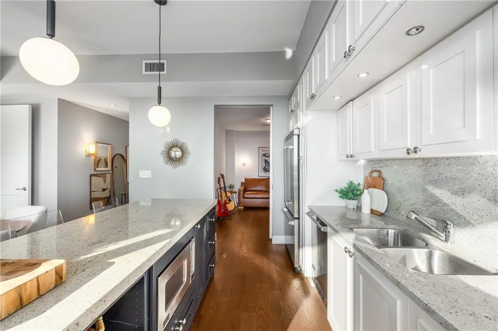 1820 Peachtree Street Nw Unit 1205, Atlanta, Georgia 30309, 2 Bedrooms Bedrooms, ,2 BathroomsBathrooms,Residential,For Sale,1820 Peachtree Street Nw Unit 1205,7649997