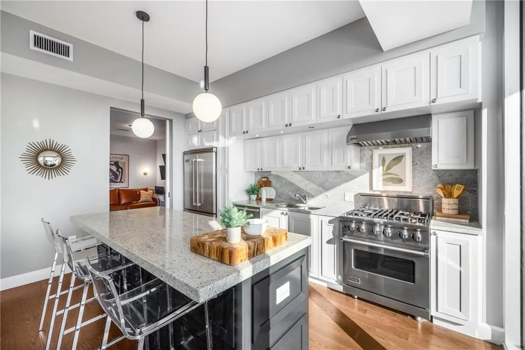 1820 Peachtree Street Nw Unit 1205, Atlanta, Georgia 30309, 2 Bedrooms Bedrooms, ,2 BathroomsBathrooms,Residential,For Sale,1820 Peachtree Street Nw Unit 1205,7649997