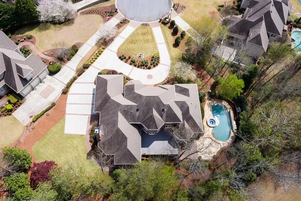 120 Dunwoody Creek Court, Sandy Springs, Georgia 30350, 4 Bedrooms Bedrooms, ,4 BathroomsBathrooms,Residential,Sold,120 Dunwoody Creek Court,5826553