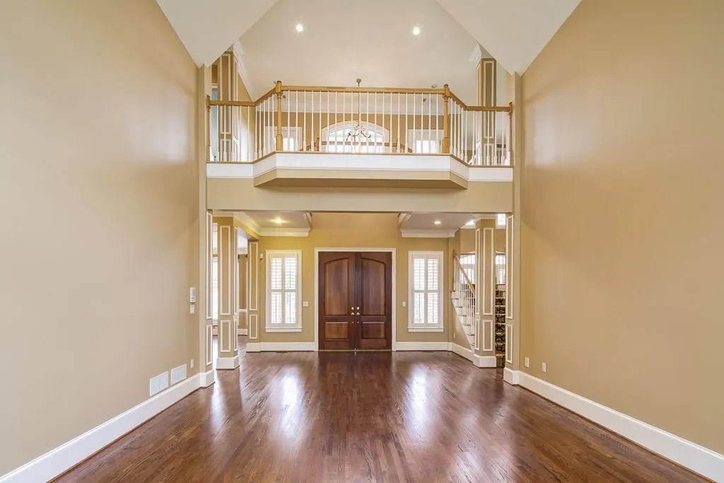 120 Dunwoody Creek Court, Sandy Springs, Georgia 30350, 4 Bedrooms Bedrooms, ,4 BathroomsBathrooms,Residential,Sold,120 Dunwoody Creek Court,5826553