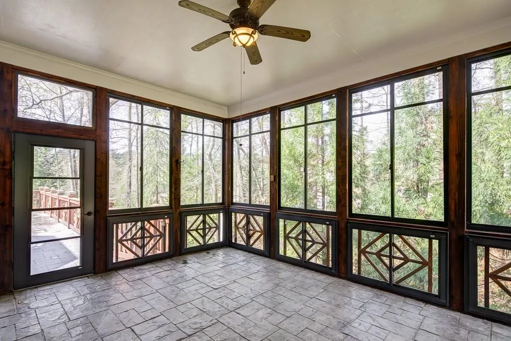 120 Dunwoody Creek Court, Sandy Springs, Georgia 30350, 4 Bedrooms Bedrooms, ,4 BathroomsBathrooms,Residential,Sold,120 Dunwoody Creek Court,5826553